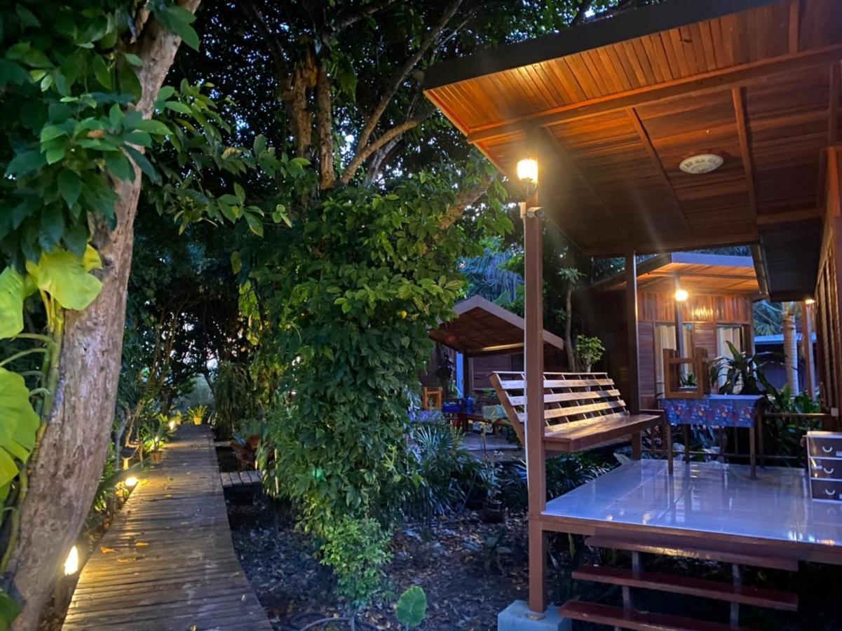 Romyen House Hotel Ban Nong Nam Khan Exterior photo
