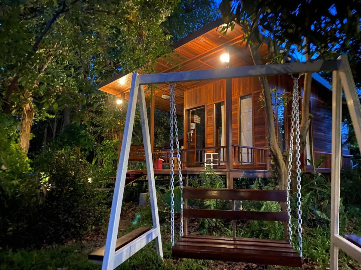 Romyen House Hotel Ban Nong Nam Khan Exterior photo