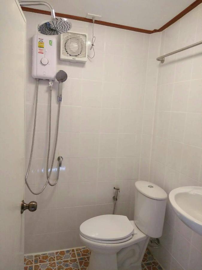 Romyen House Hotel Ban Nong Nam Khan Exterior photo