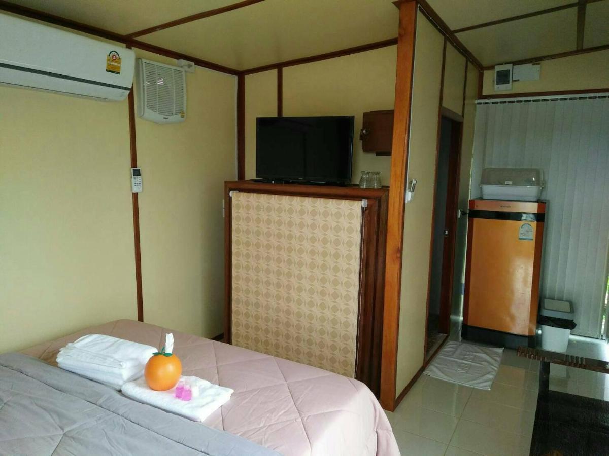 Romyen House Hotel Ban Nong Nam Khan Exterior photo