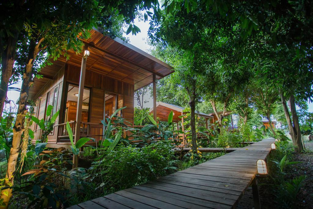 Romyen House Hotel Ban Nong Nam Khan Exterior photo