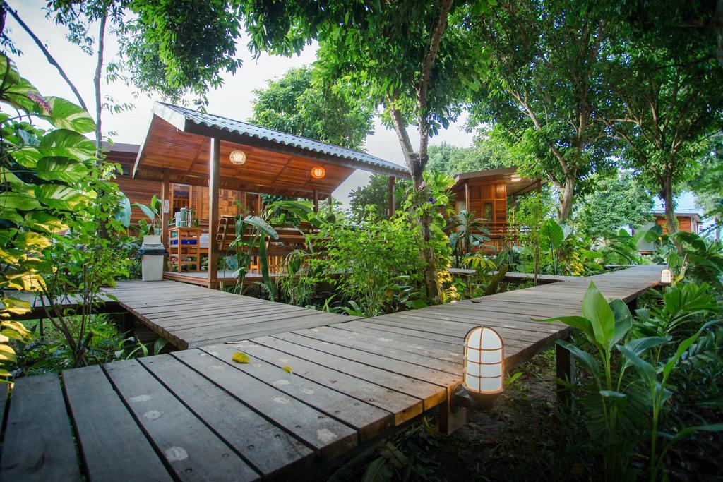 Romyen House Hotel Ban Nong Nam Khan Exterior photo
