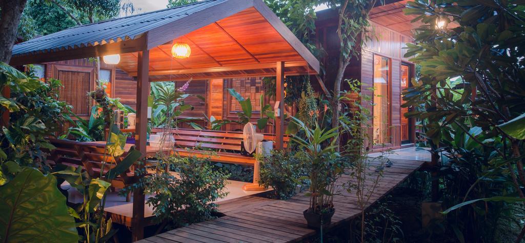 Romyen House Hotel Ban Nong Nam Khan Exterior photo