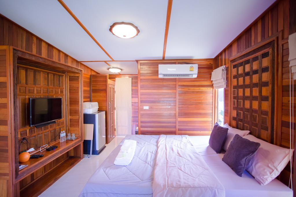 Romyen House Hotel Ban Nong Nam Khan Exterior photo