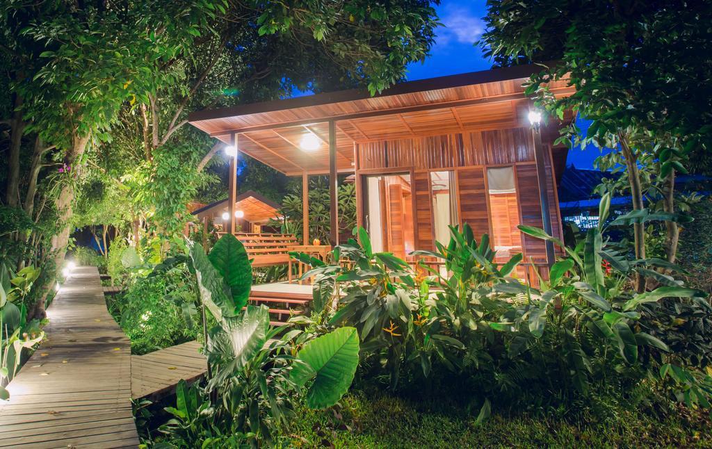 Romyen House Hotel Ban Nong Nam Khan Exterior photo
