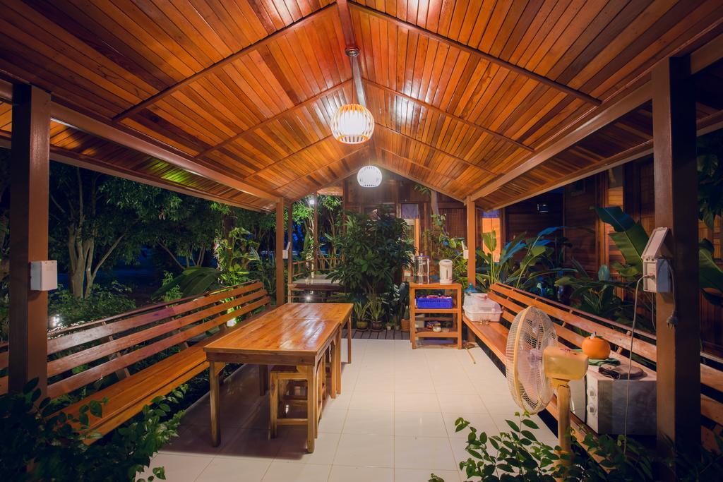 Romyen House Hotel Ban Nong Nam Khan Exterior photo